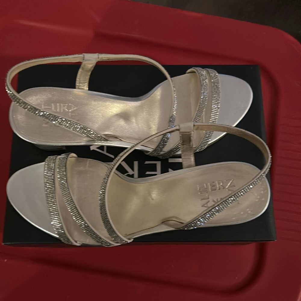 Naturalized dress heels Silver